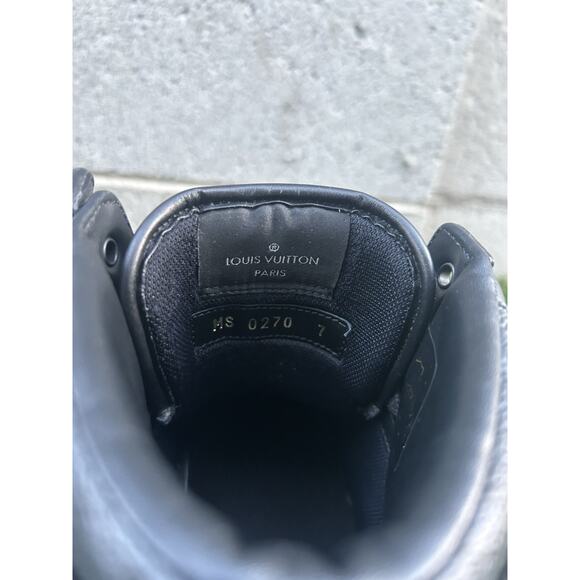 Authenticated Louis Vuitton Rivoli Sneaker LV Monogram Eclipse Men’s Size US 7 main image 2
